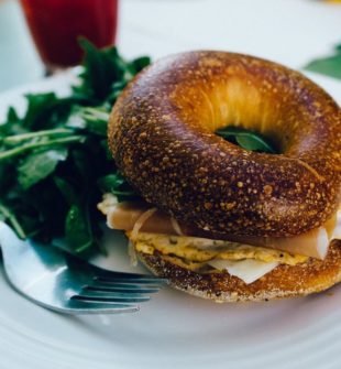 Brunch Lyngby: Et Elsket Måltid for Eventyrrejsende og Backpackere